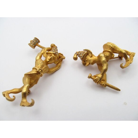 Vintage Elves Gold Tone Rhinestone with Hammer and Nail Brooch Set by Geno Ltd - Picture 14 of 16